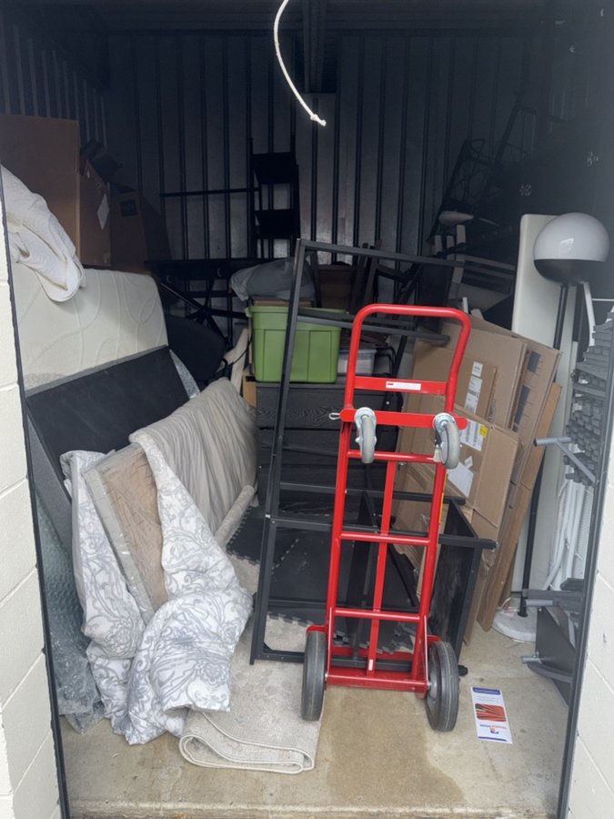 10 x 12 storage unit in Brooklyn Park, MN