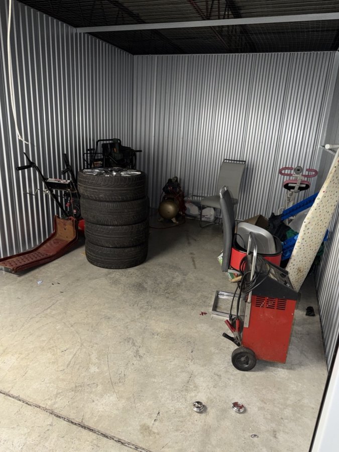 10 x 15 storage unit in New Hope, MN