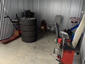 10 x 15 unit in New Hope
