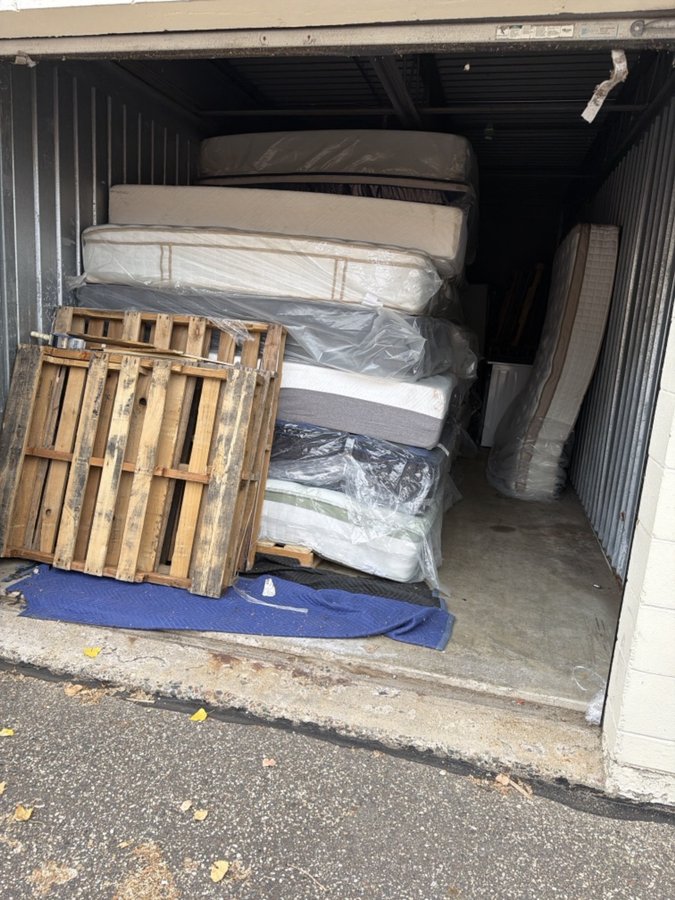 10 x 30 storage unit in Brooklyn Park, MN