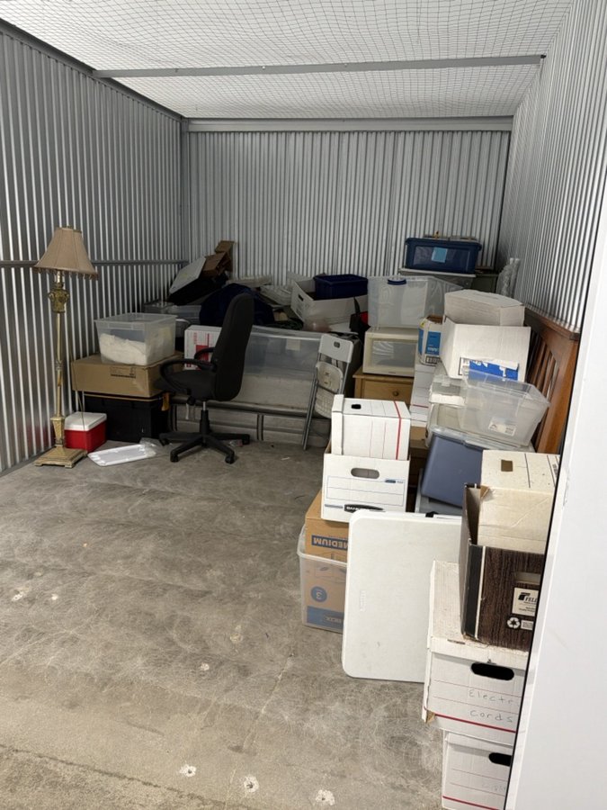 10 x 15 storage unit in Golden Valley, MN