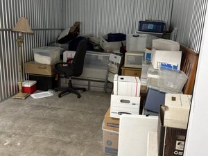 10 x 15 unit in Golden Valley