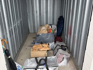 5 x 10 unit in Troy