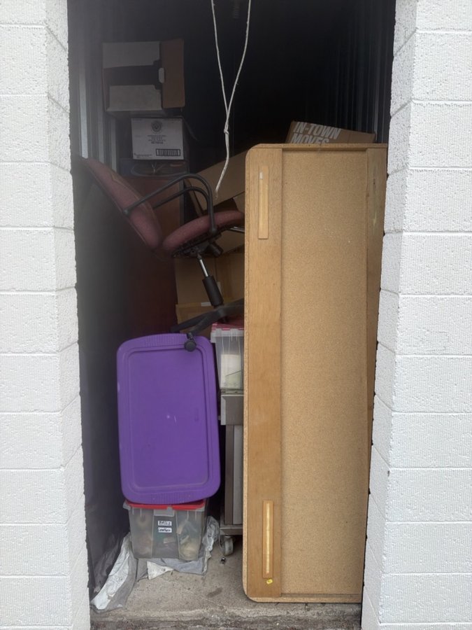 10 x 15 storage unit in Troy, MI