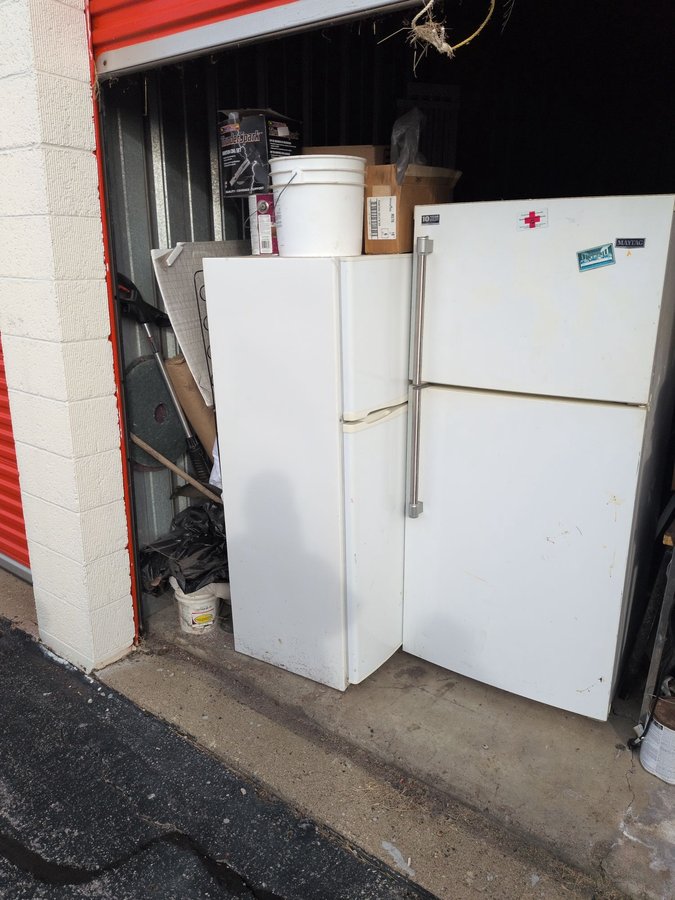 10 x 20 storage unit in Troy, MI