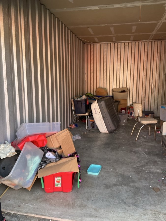10 x 20 storage unit in Indianapolis, IN