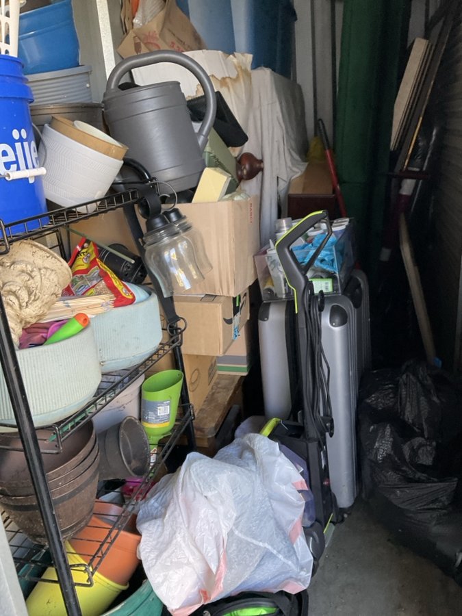 5 x 10 storage unit in Indianapolis, IN