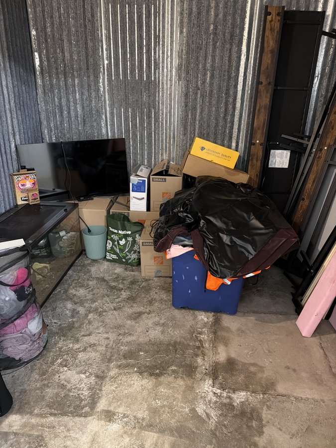 10 x 10 storage unit in Lewisville, TX