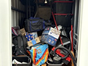5 x 10 storage unit in Hutchinson, MN