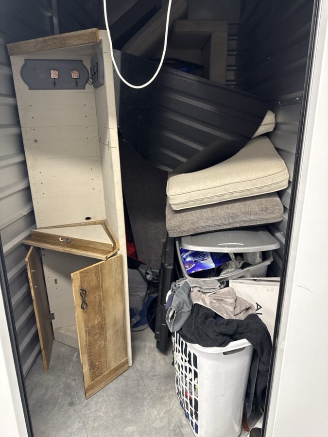 5 x 10 storage unit in Minneapolis, MN