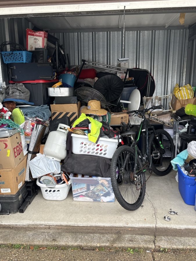 10 x 10 storage unit in Hutchinson, MN