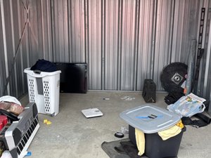 10 x 10 storage unit in Hutchinson, MN