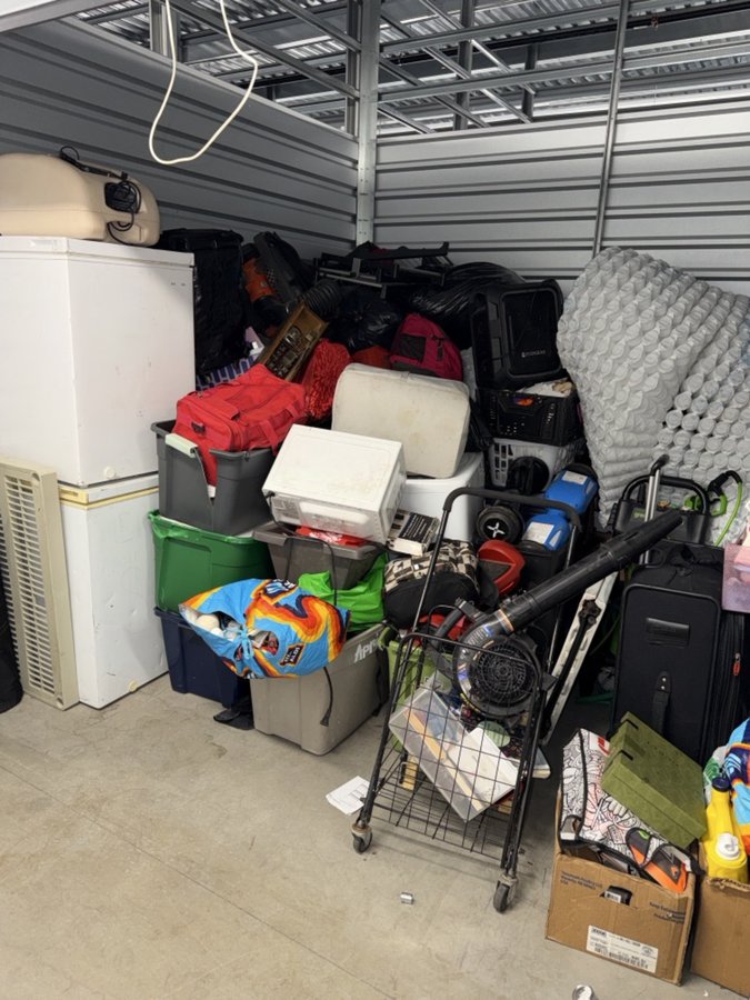 10 x 10 storage unit in Minneapolis, MN