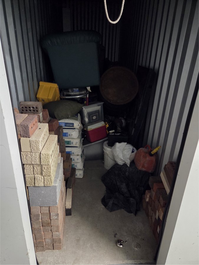 5 x 15 storage unit in Cleveland, OH