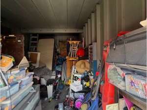 10 x 20 unit in Riverside