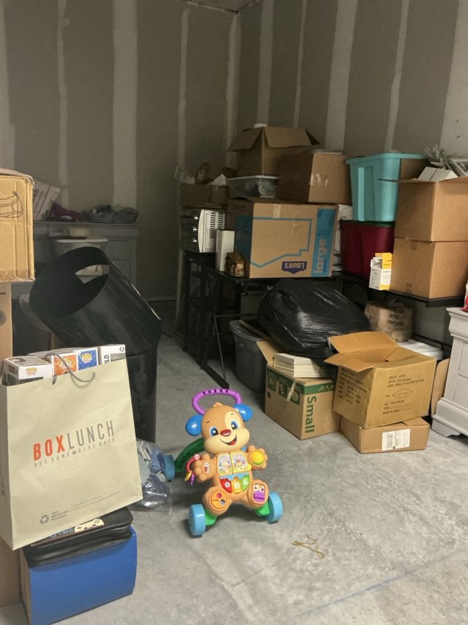 10 x 15 storage unit in Orlando, FL