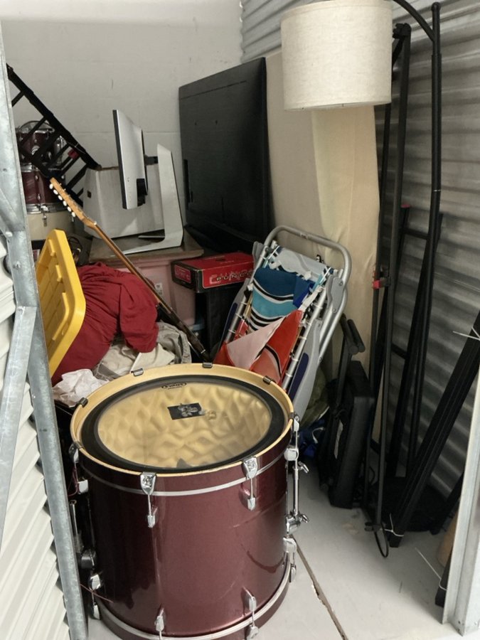 5 x 10 storage unit in Orlando, FL