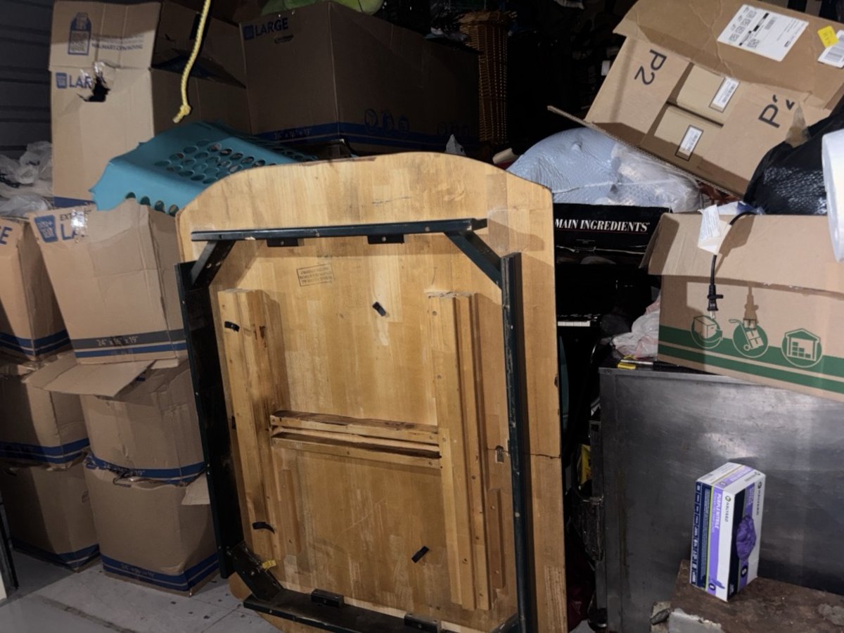 10 x 20 storage unit in Orlando, FL