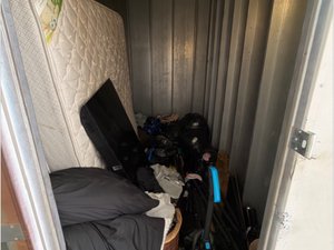 5 x 10 unit in Riverside