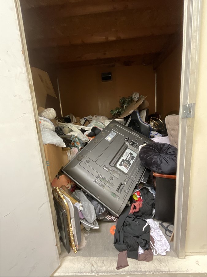 10 x 10 storage unit in Las Vegas, NV
