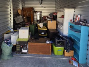 10 x 15 unit in Lancaster