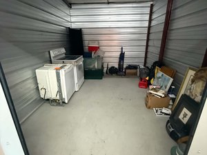10 x 15 unit in Little River