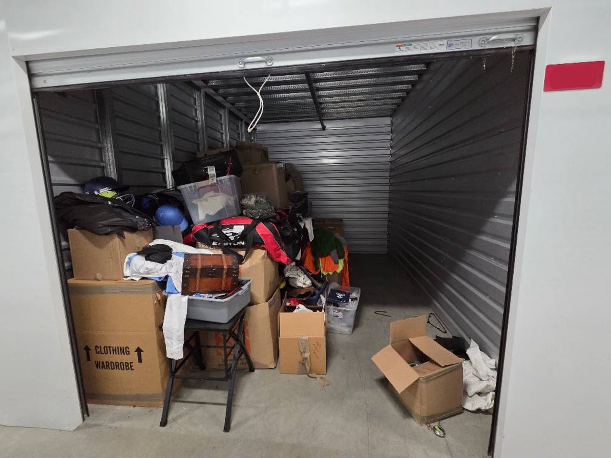 10 x 15 storage unit in Antioch, CA
