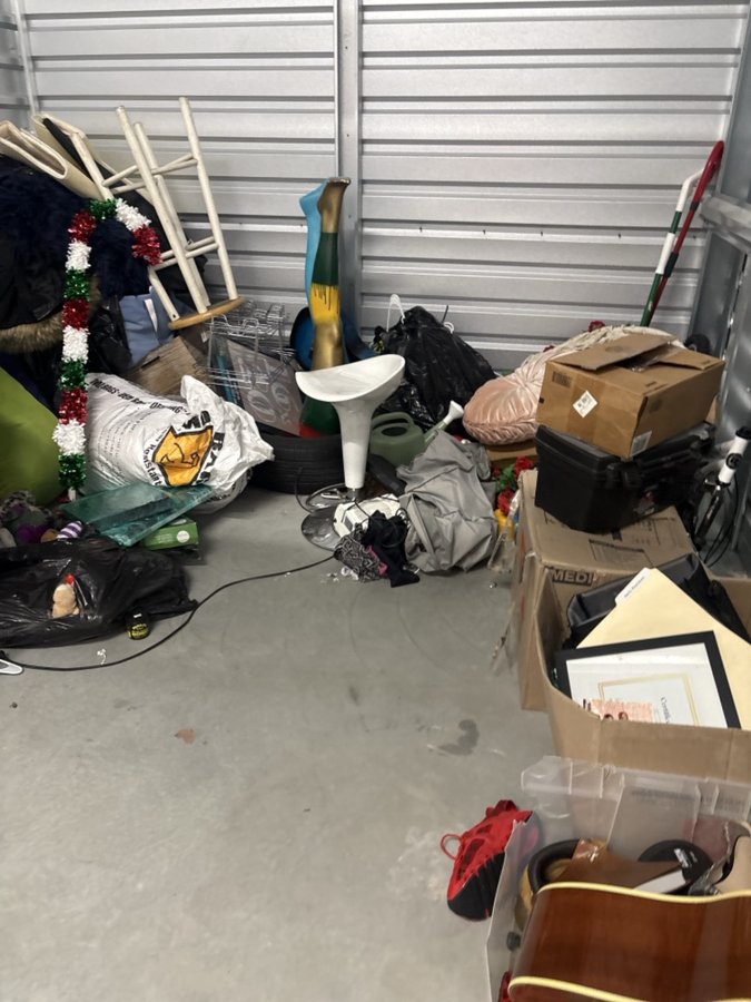 10 x 10 storage unit in Posen, IL