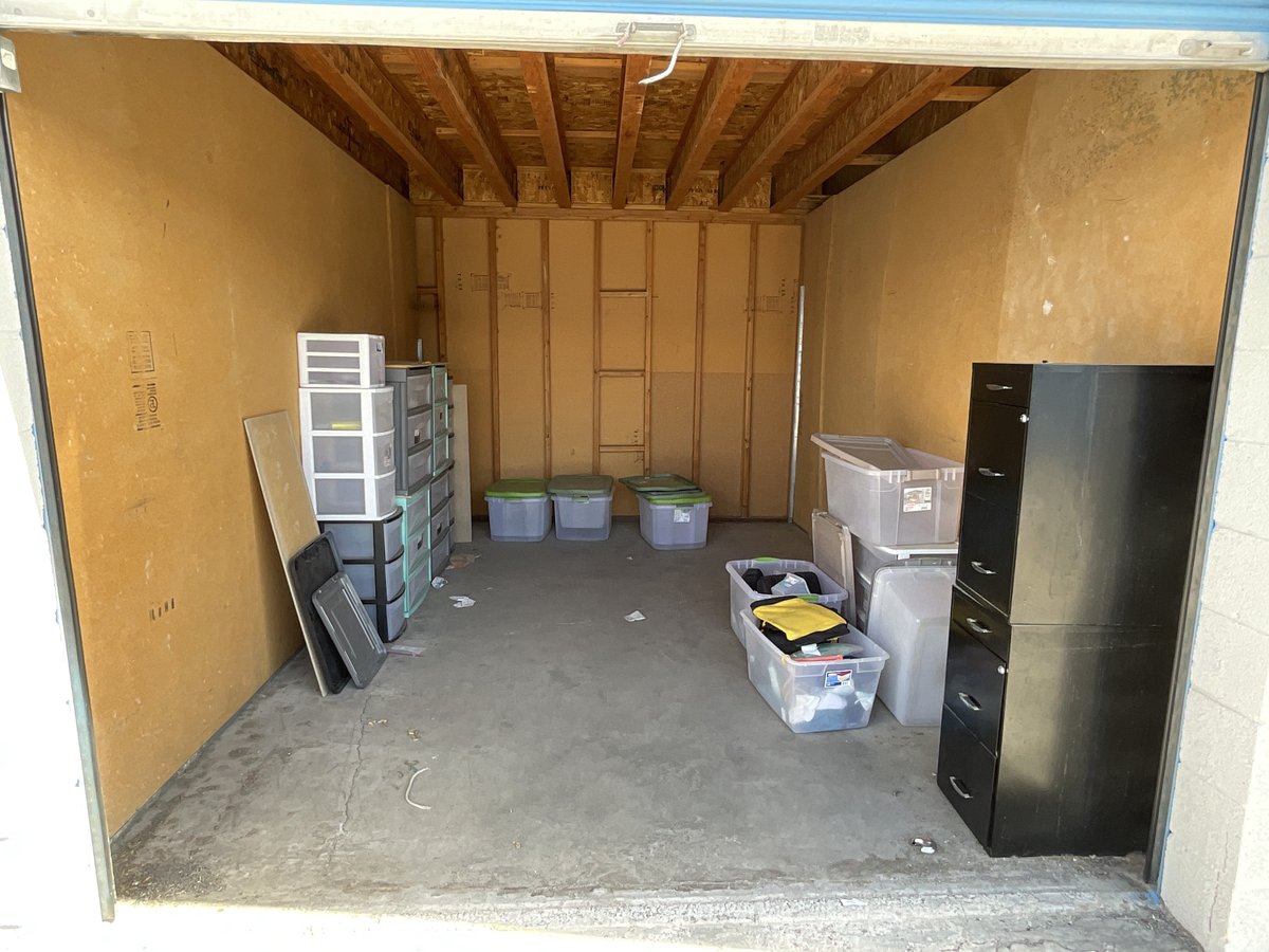 10 x 15 storage unit in Las Vegas, NV
