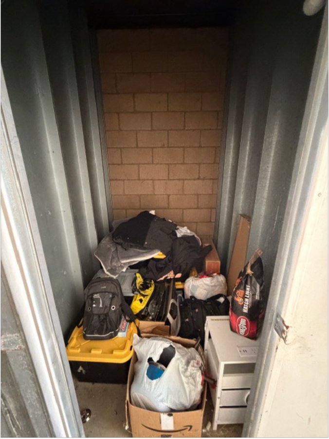 5 x 7 storage unit in Riverside, CA