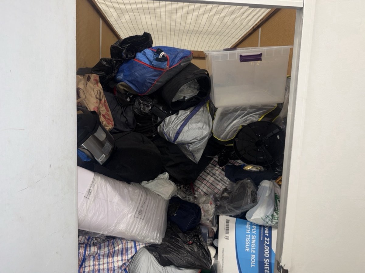 10 x 5 storage unit in Los Angeles, CA