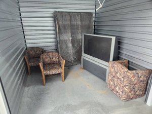 10 x 10 unit in Fort Worth