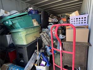 8 x 20 unit in Ridgecrest