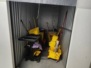 5 x 10 unit in Chicago
