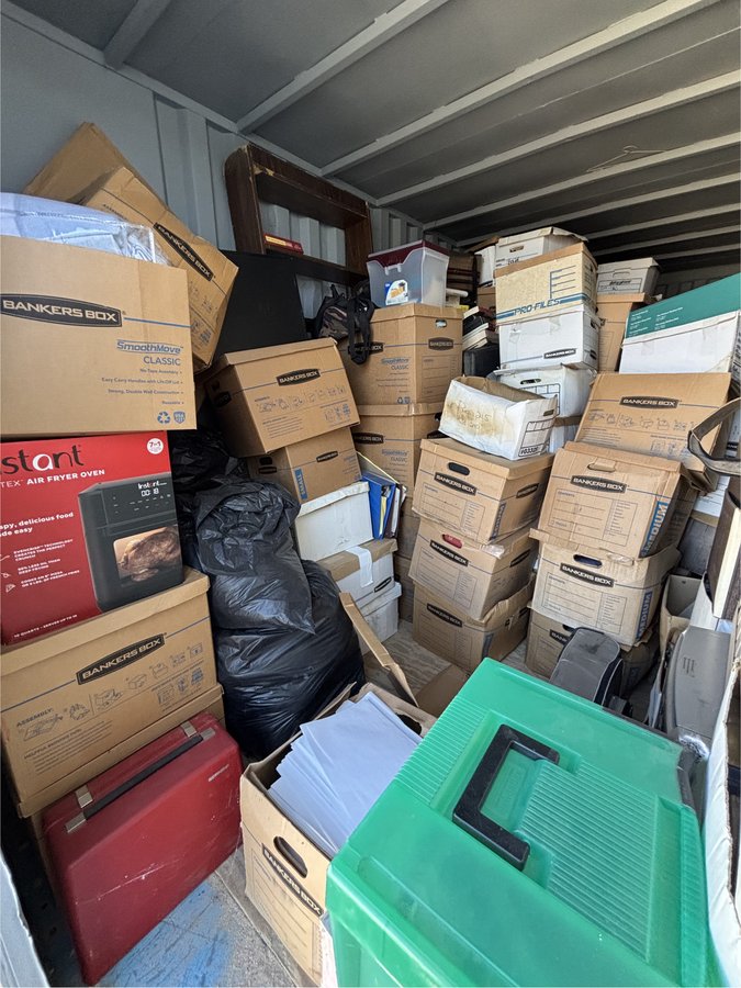 8 x 20 storage unit in Ridgecrest, CA