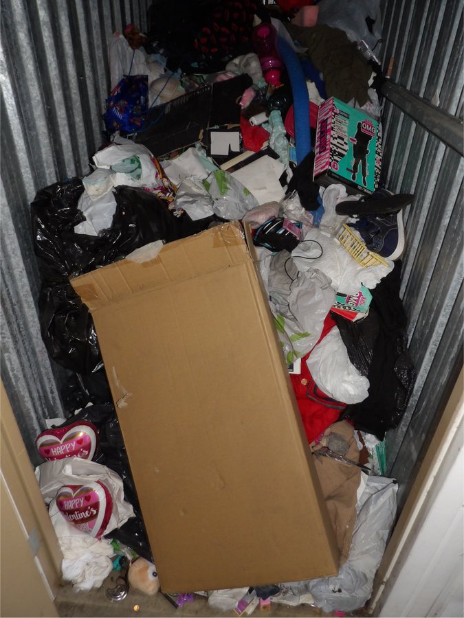 4 x 8 storage unit in Roseville, CA