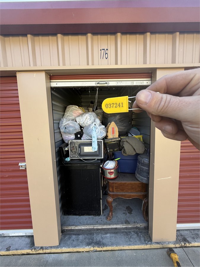 5 x 10 storage unit in Portsmouth, OH
