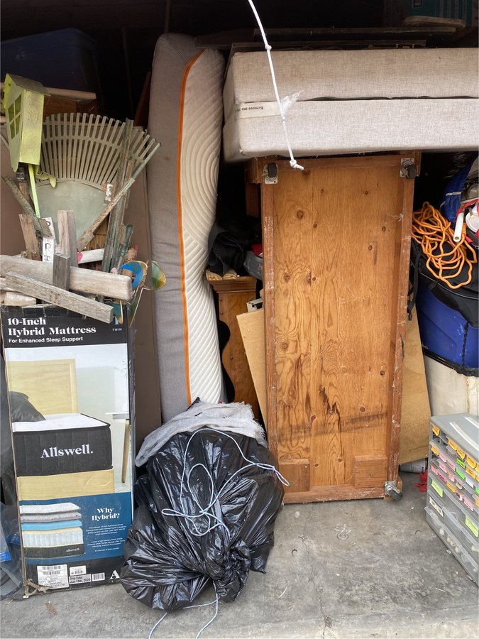 10 x 25 storage unit in Oceanside, CA