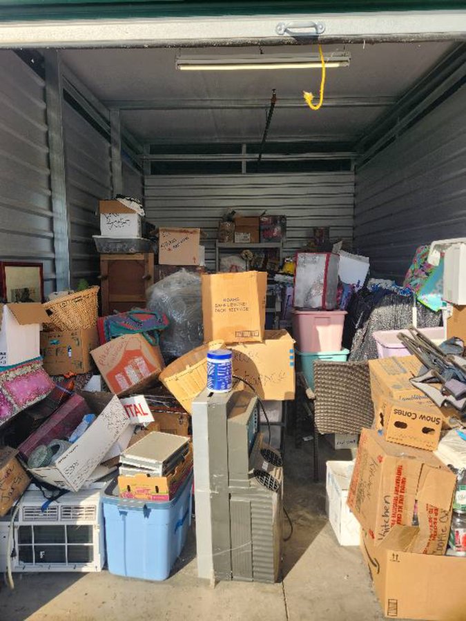 10 x 15 storage unit in Woodland, CA