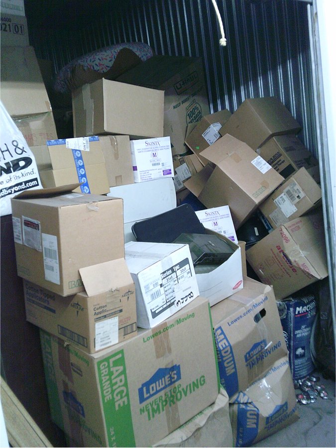 10 x 10 storage unit in Walnut, CA