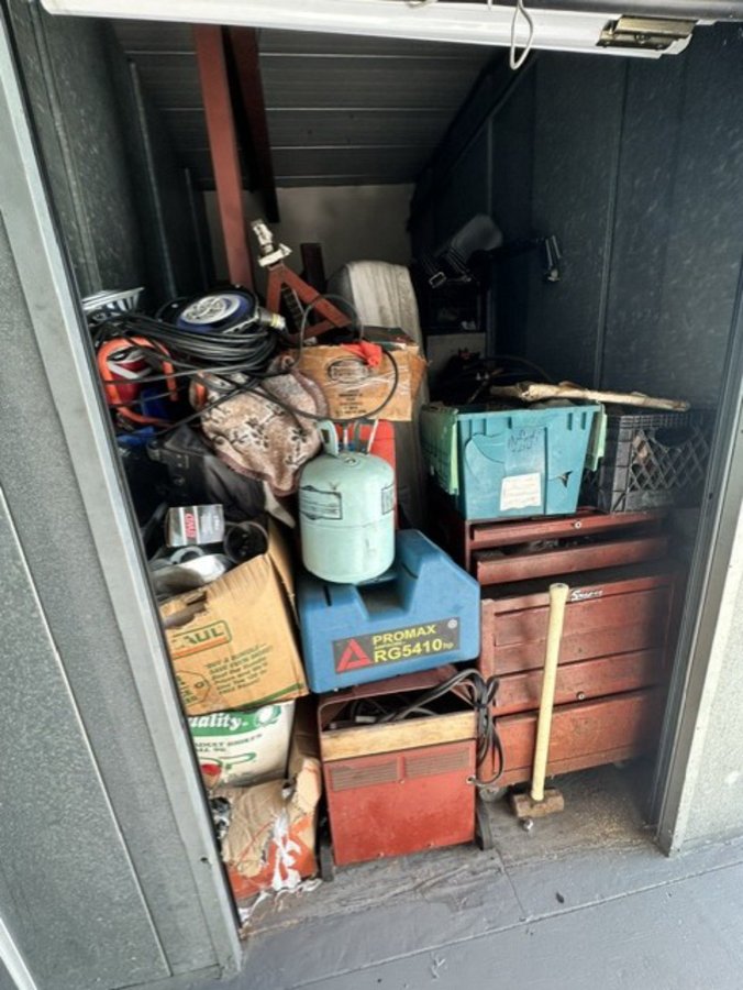 6 x 11 storage unit in Redondo Beach, CA