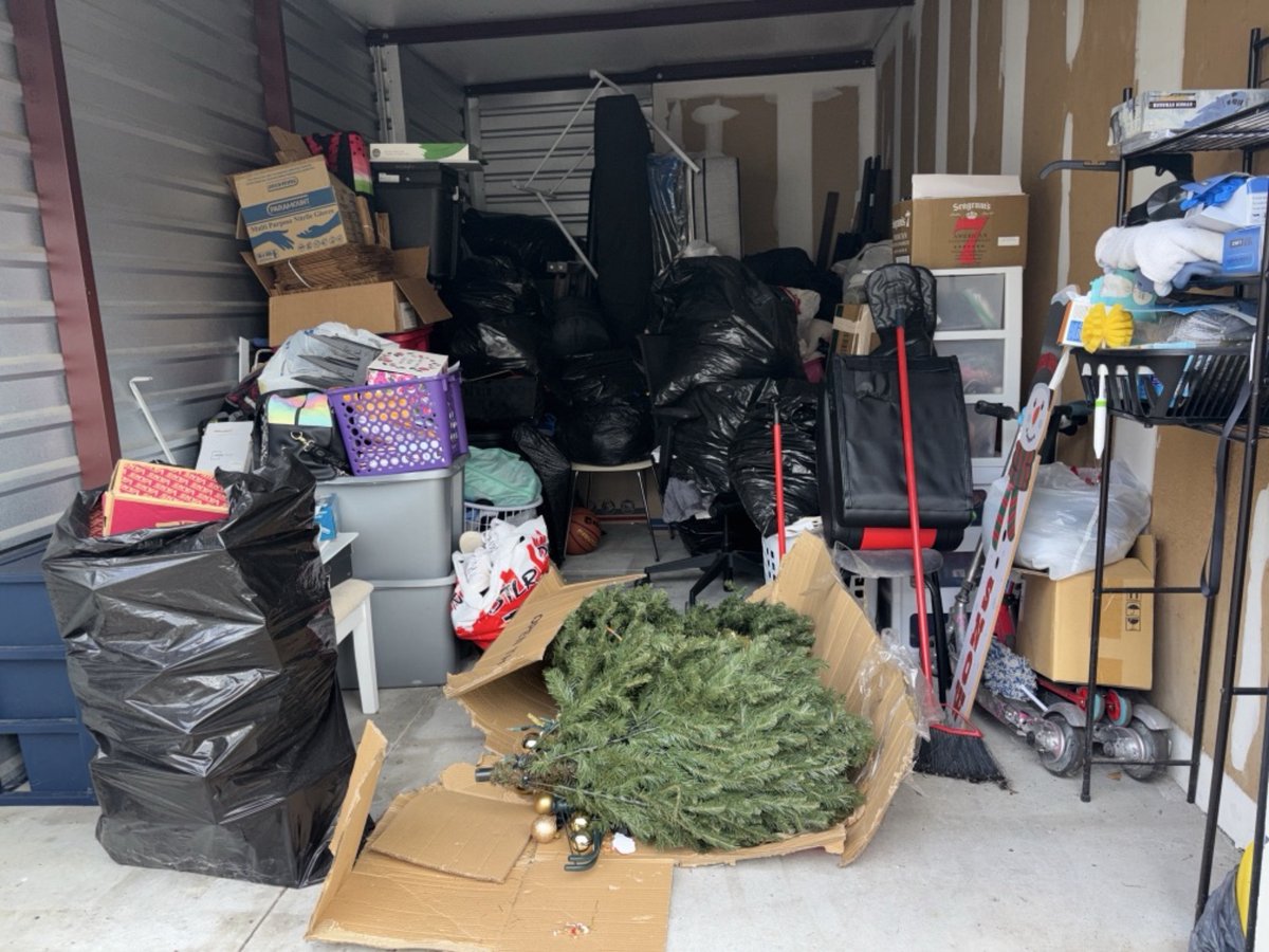 10 x 20 storage unit in Sanford, FL