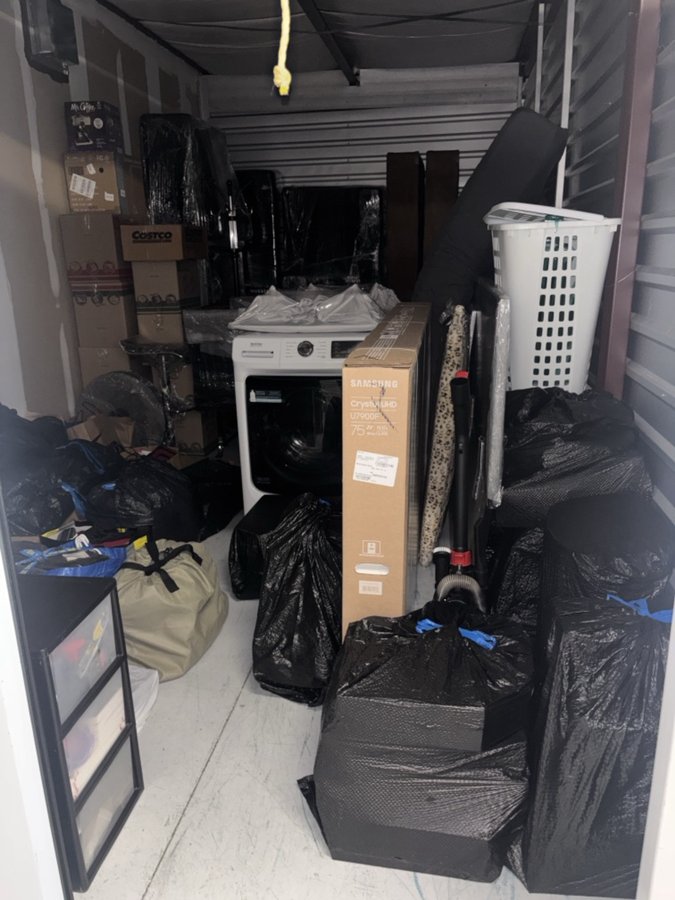 10 x 20 storage unit in Sanford, FL