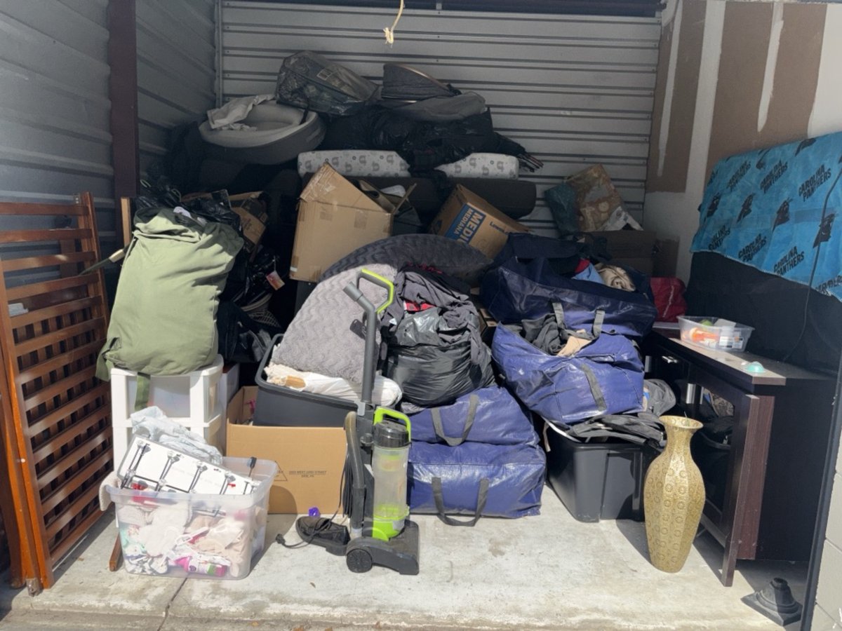 10 x 10 storage unit in Sanford, FL