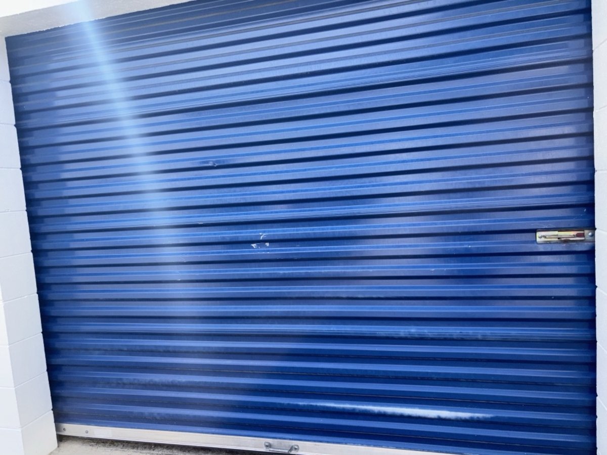 10 x 20 storage unit in Sanford, FL