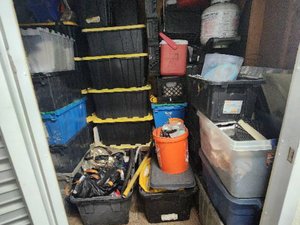 6 x 10 unit in Bloomington