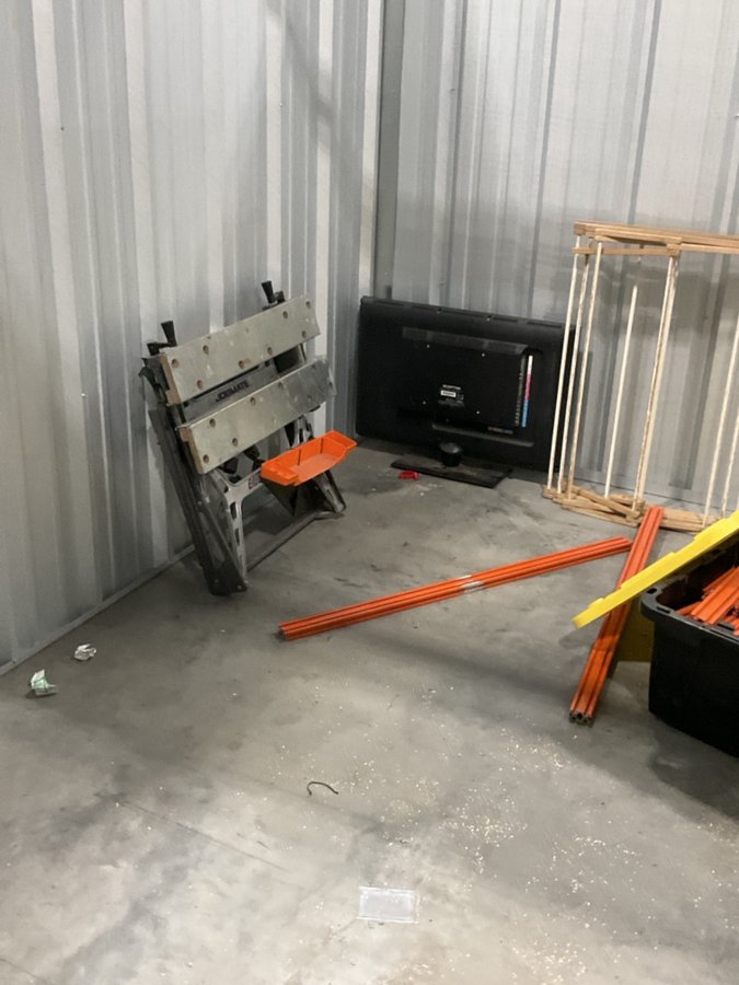 10 x 10 storage unit in Saint Paul, MN