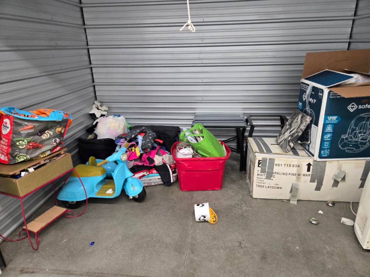 10 x 7 storage unit in Tacoma, WA