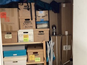 5 x 5 storage unit in Oakland, CA
