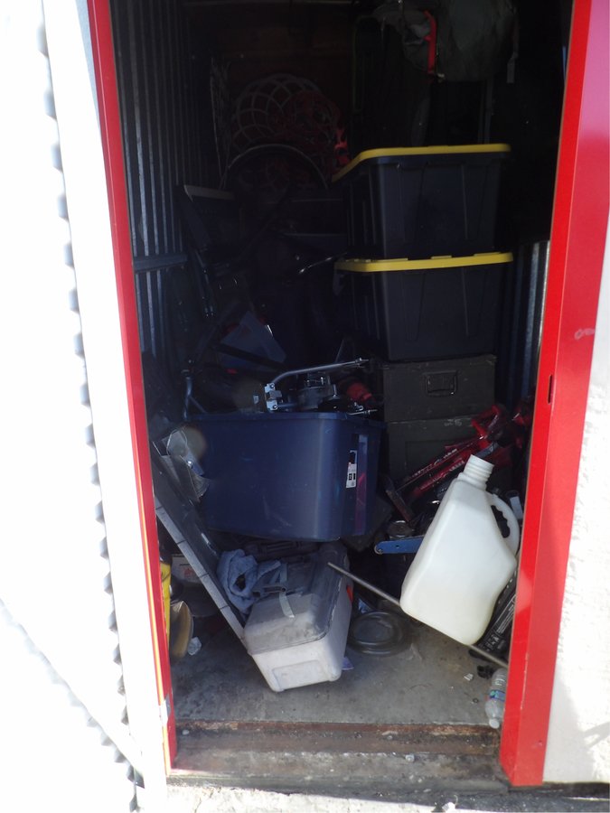 5 x 10 storage unit in Roseville, CA